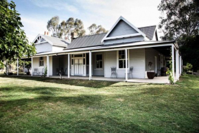 The Glen Farmhouse on Ovens River Wangaratta